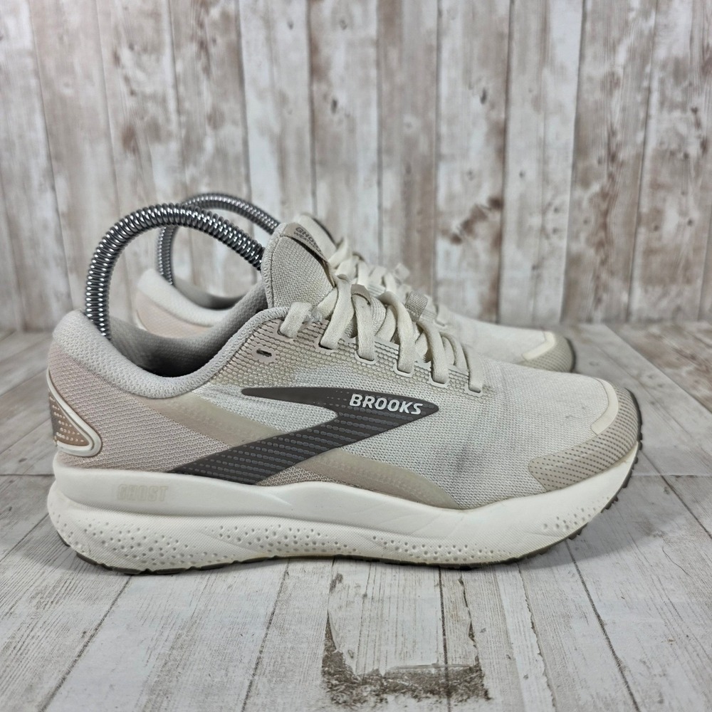 Brooks Ghost 15 Weatherized Running Shoes Womens 6.5 Oyster Mushroom 1204251B184